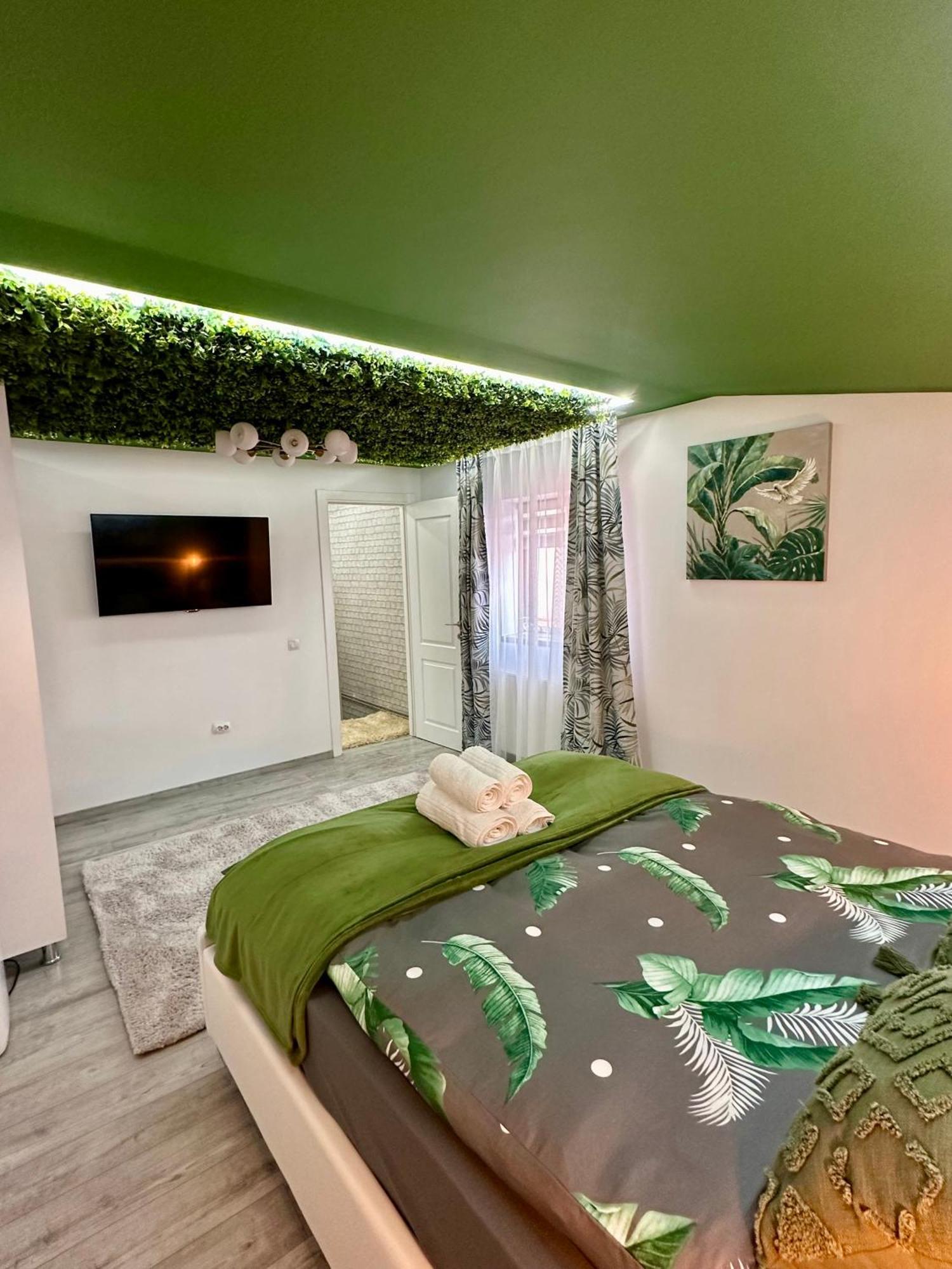 Deyinn Guest House Centrum トゥルダ エクステリア 写真