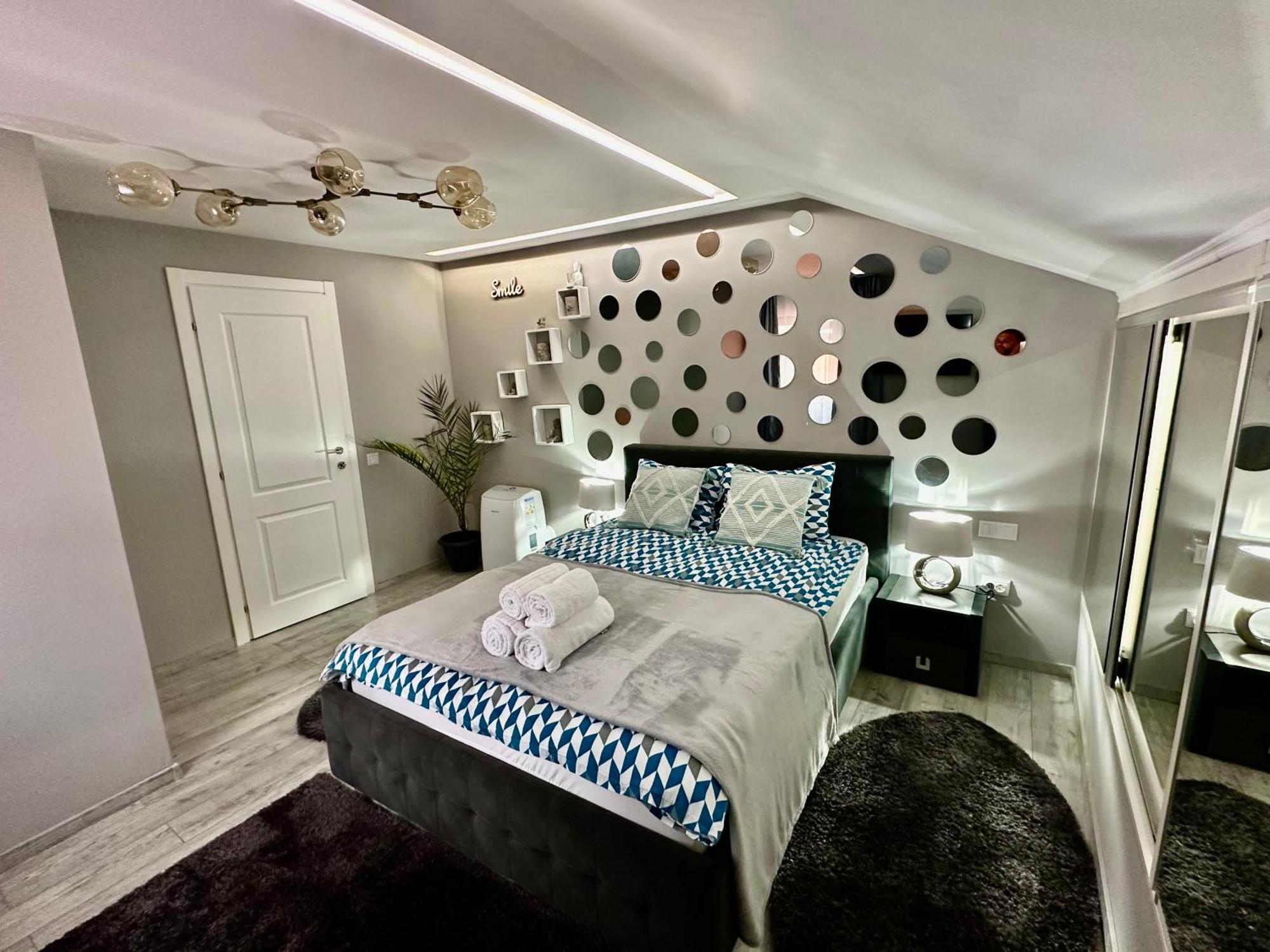 Deyinn Guest House Centrum トゥルダ エクステリア 写真