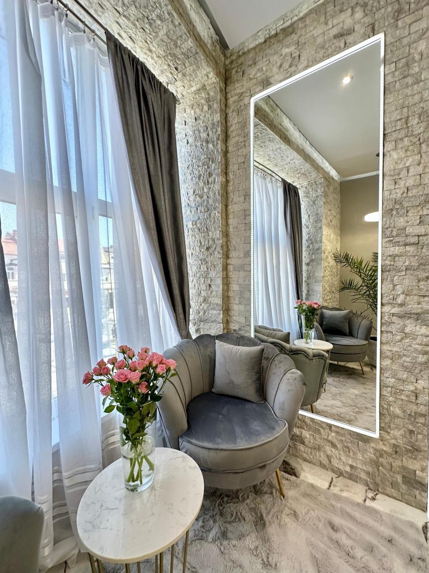 Deyinn Guest House Centrum トゥルダ エクステリア 写真